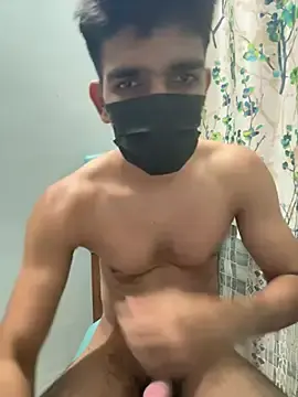 Stripchat Live Porn of Naughtytomboy78