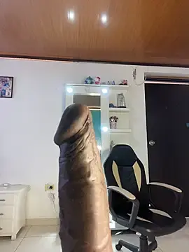 Stripchat Live Sex Cam of ALANAH_KITTY