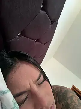 Stripchat Best live sex cam show of Emili_candy