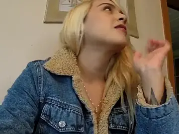 Stripchat Best Webcam of SilvyDiamond