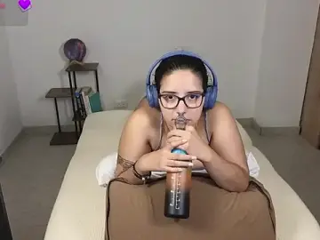 Stripchat Nude Webcam of blue__moon_