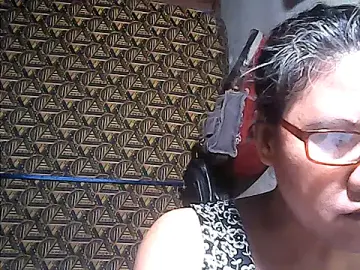 Stripchat Adult Webcam of sweetsosie18
