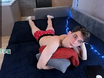 Stripchat Sex Cam of Aaron_Boom