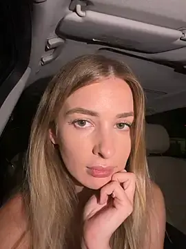 Stripchat Adult Webcam of EvieEvans