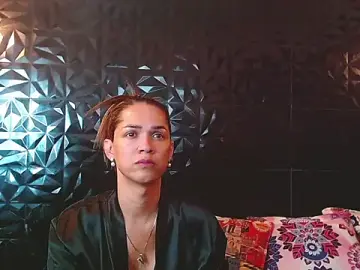 Stripchat Free Porn Cam of PINK__LOLA1