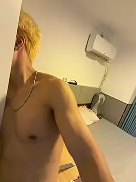 Stripchat Live Sex Cam of SYT_SGe