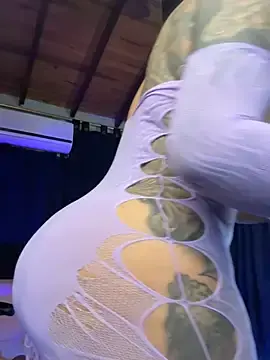 Stripchat Live Sex Cam of monroe_777