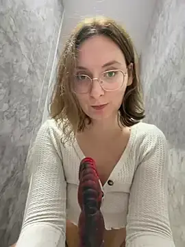 Stripchat Adult Webcams of The_Snowwhitee