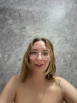 Stripchat Live Sex Cam of The_Snowwhitee