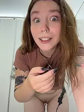 Stripchat Sex Cam of _NotYourSlut_