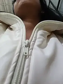 Stripchat Live Sex of _andrea30