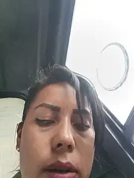 Stripchat Free Porn Cam of _andrea30