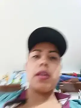 Stripchat Free Porn Cam of _andrea30