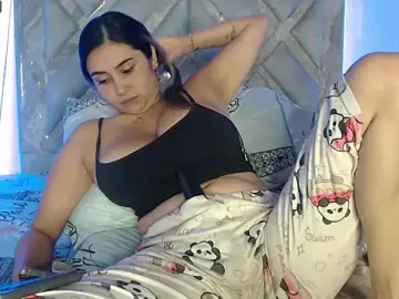 Stripchat Adult Video Chat of tami_vega