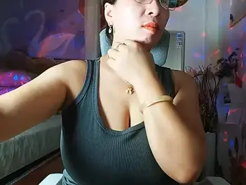 Stripchat Free Live Porn of lyly_asian