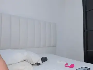 Stripchat Sex Cam of Hannahx__