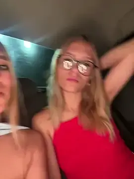 Stripchat Sex Cam of Lucy_lu01