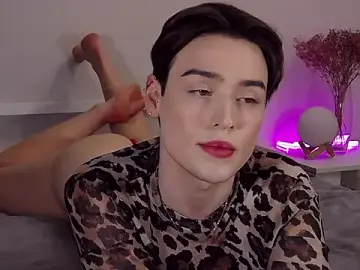 Stripchat Watch Live Sex Cams of RobbyCharming