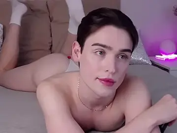 Stripchat Sex Cam of RobbyCharming