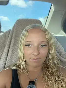 Stripchat Watch Live Sex Cams of Sophie_cute06