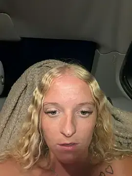 Stripchat Live Sex Cam of Sophie_cute06