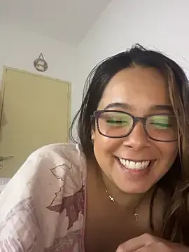 Stripchat Watch Live Sex Cams of camzzi