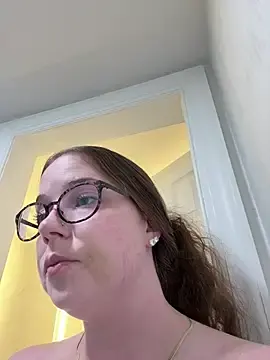 Stripchat Watch Live Sex Cams of itsmilavoss