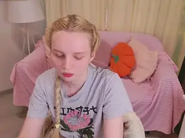 Stripchat Sex Cam of Beatrica_Klein