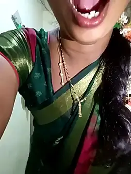 Stripchat Adult Webcam of Kavya5500