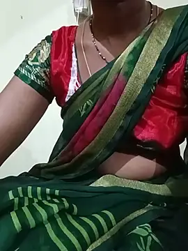 Stripchat Watch Live Sex Cams of Kavya5500