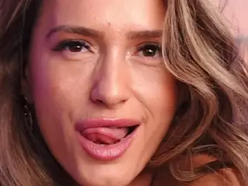Stripchat Live Porn of MayaVixxen