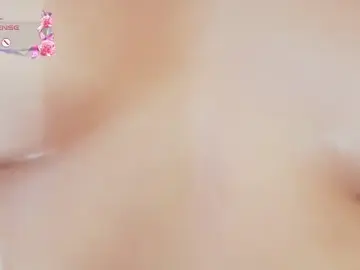 Stripchat Live Sex Cam of RenataLeclair
