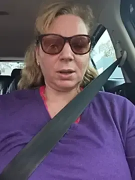 Stripchat Sex Cam of l4dyc4pricorn76