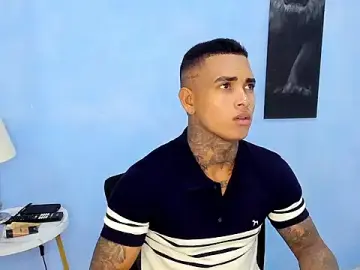 Stripchat Free Live Porn of tyler_bell_