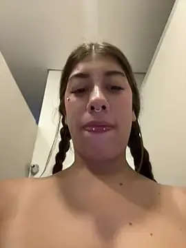 Stripchat Live Sex of Enyeld_ruru