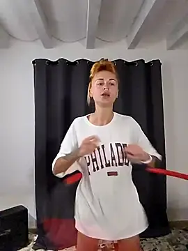 Stripchat Sex Cam of kylie_blck