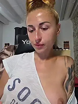 Stripchat Adult Webcam of kylie_blck