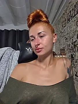 Stripchat Sex Cam of kylie_blck