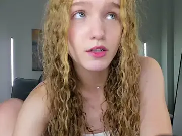 Stripchat Best live sex cam show of sue_dream