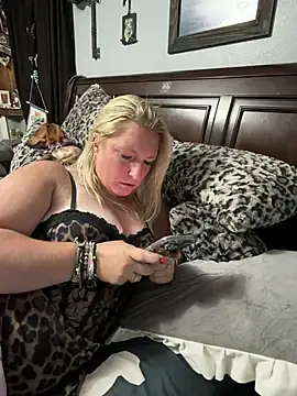 Stripchat Adult Webcam of sweetkacibaby