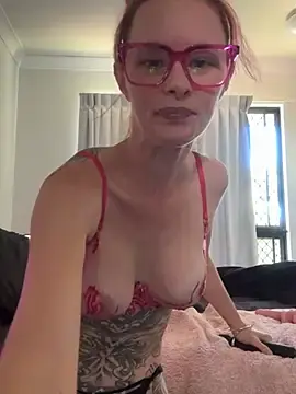 Stripchat Adult Webcams of phoebeandmatt