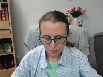 Stripchat Live Sex Cam of sweetxLizzy