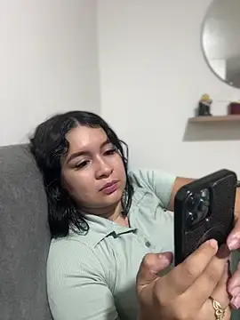 Stripchat Free Porn Cam of Pretty_Isadora