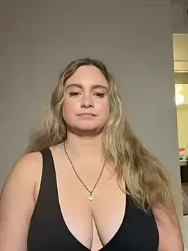 Stripchat Free Live Porn of Sophie_Raegan