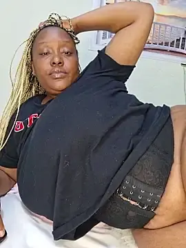 Stripchat Live Sex Cam of Thasha8