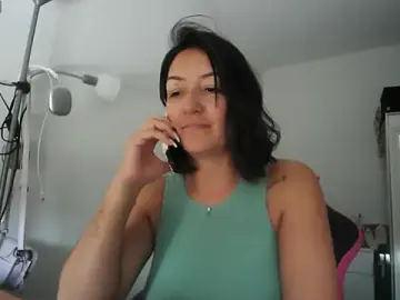 Stripchat Free Porn Cam of Yulian_Milf