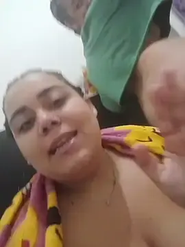 Stripchat Free Live Porn of frankwyni