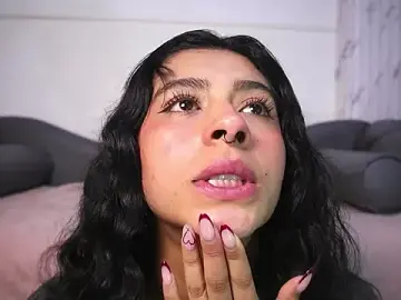 Stripchat Free Porn Cam of Alyssa_jones