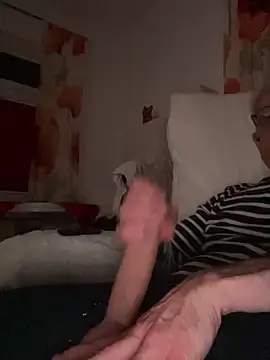 Stripchat Live Sex Cam of Frank22xx