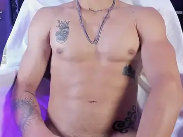 Stripchat Live Porn of AkazaBoy_